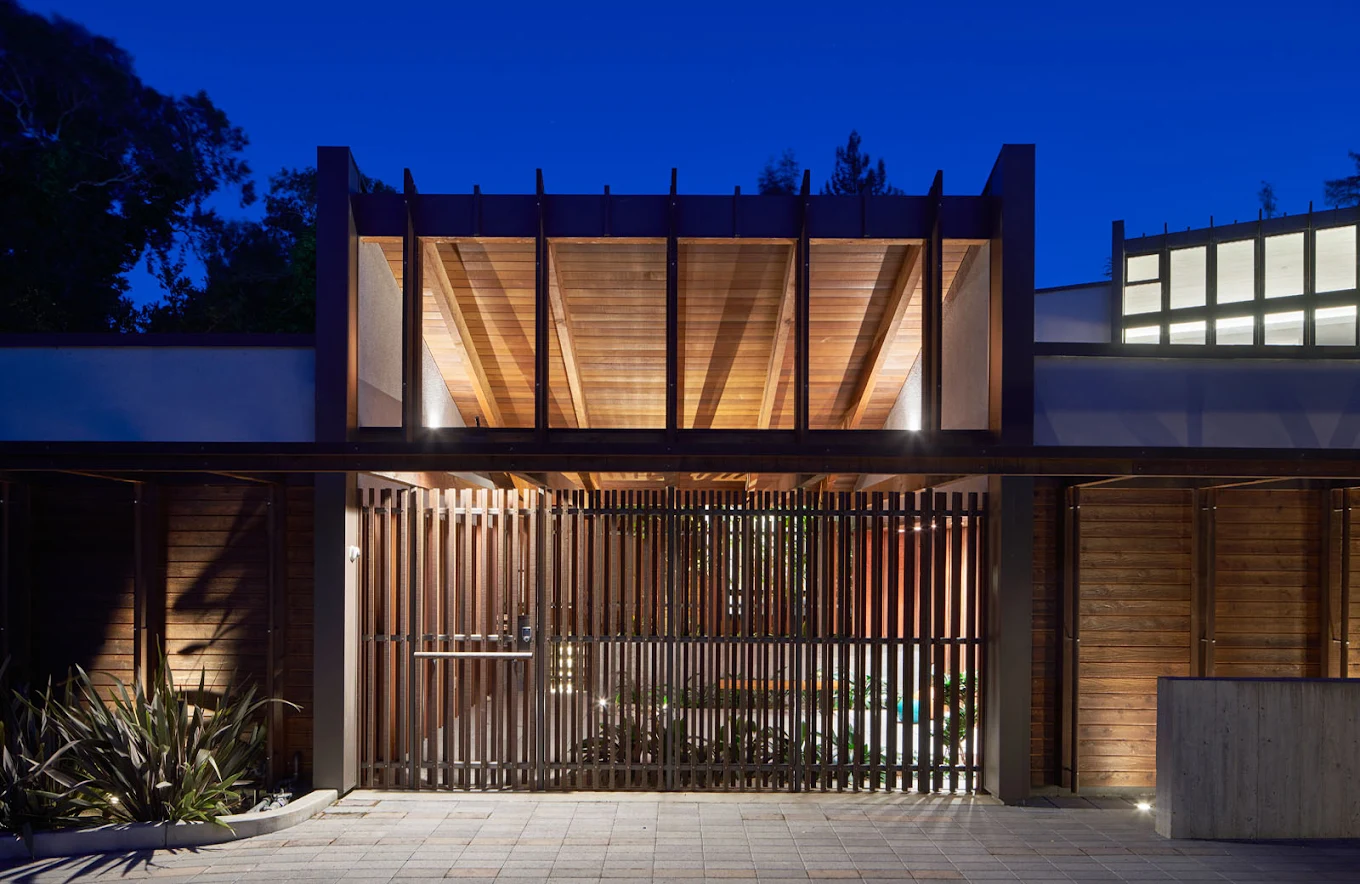 Robert Nebolon Architects LLP