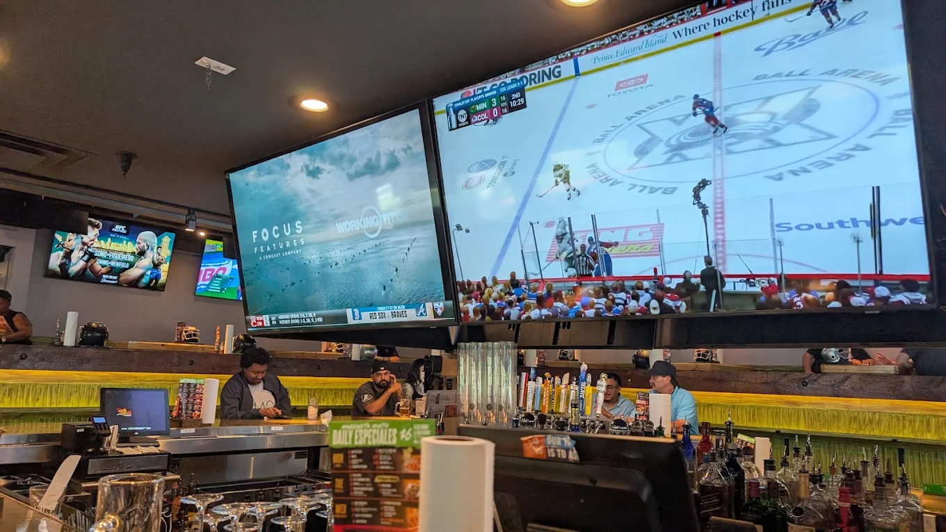 Ojos Locos Sports Cantina - San Bernardino