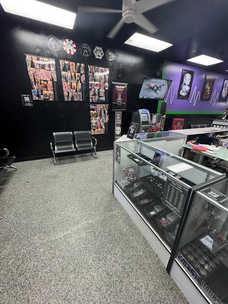 Redlands tattoo & piercing lounge