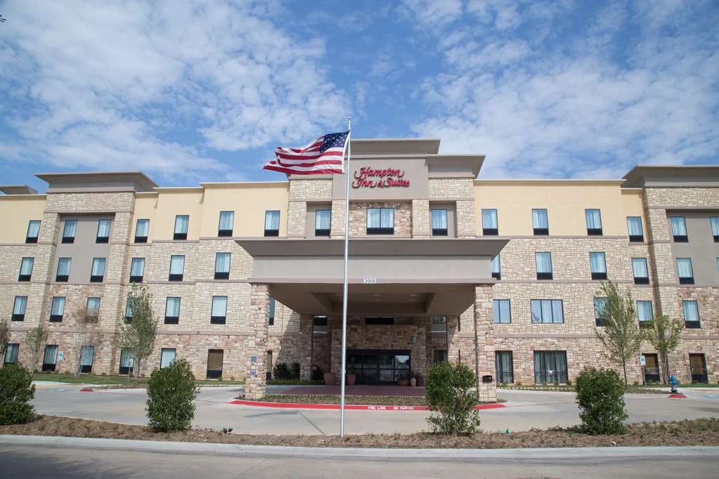 Hampton Inn & Suites