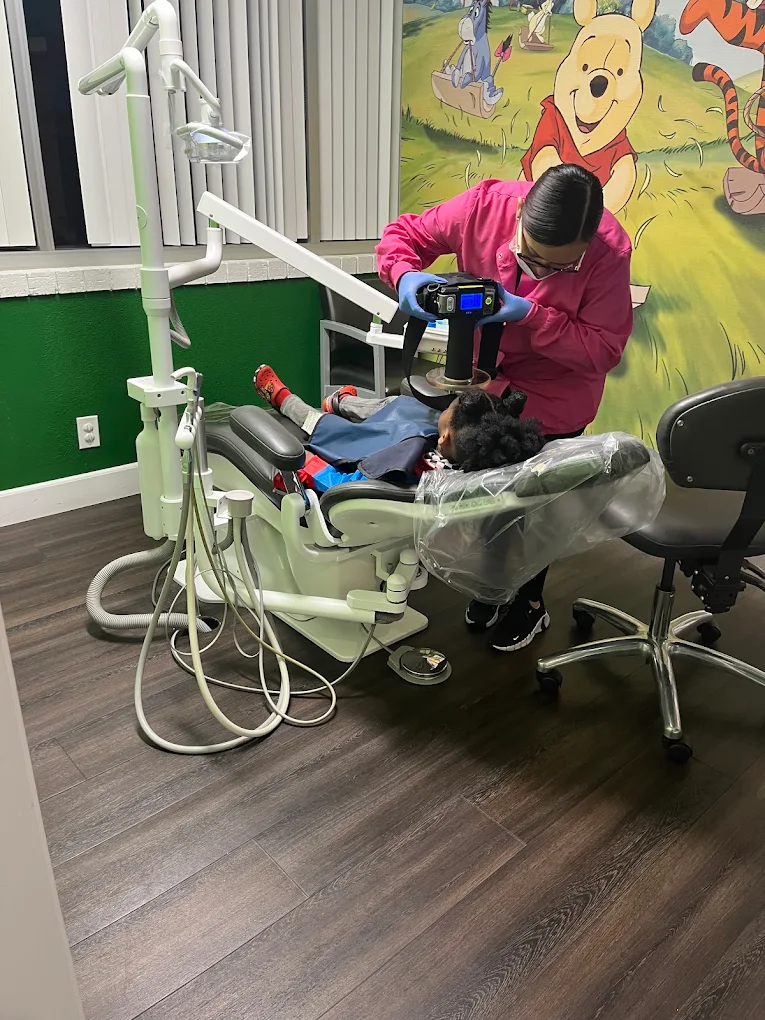 Lil Smile Builders Children's Dentistry