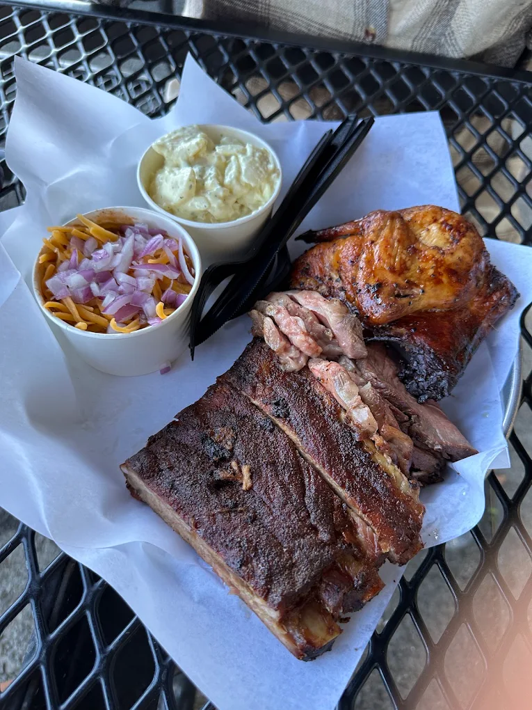 Kinder's Meats Deli BBQ
