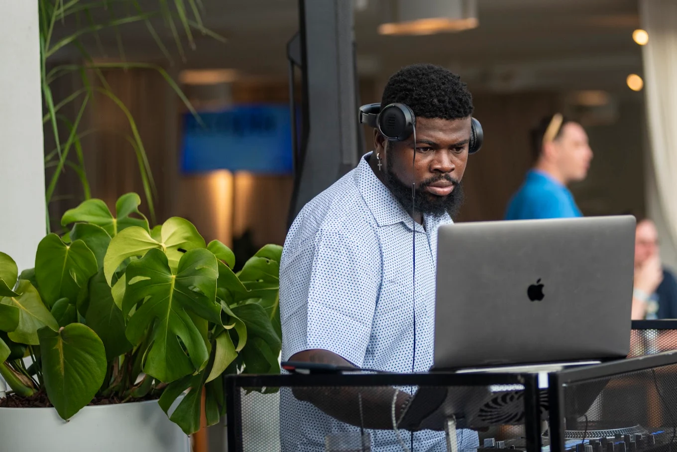 Dancing DJ Productions