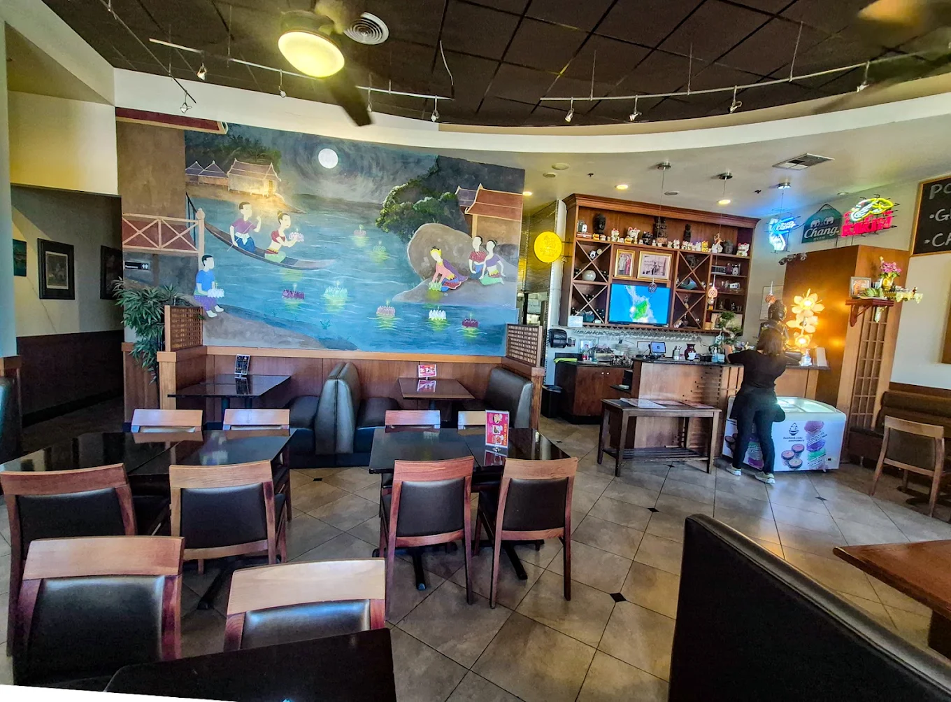 Thai Lotus Restaurant
