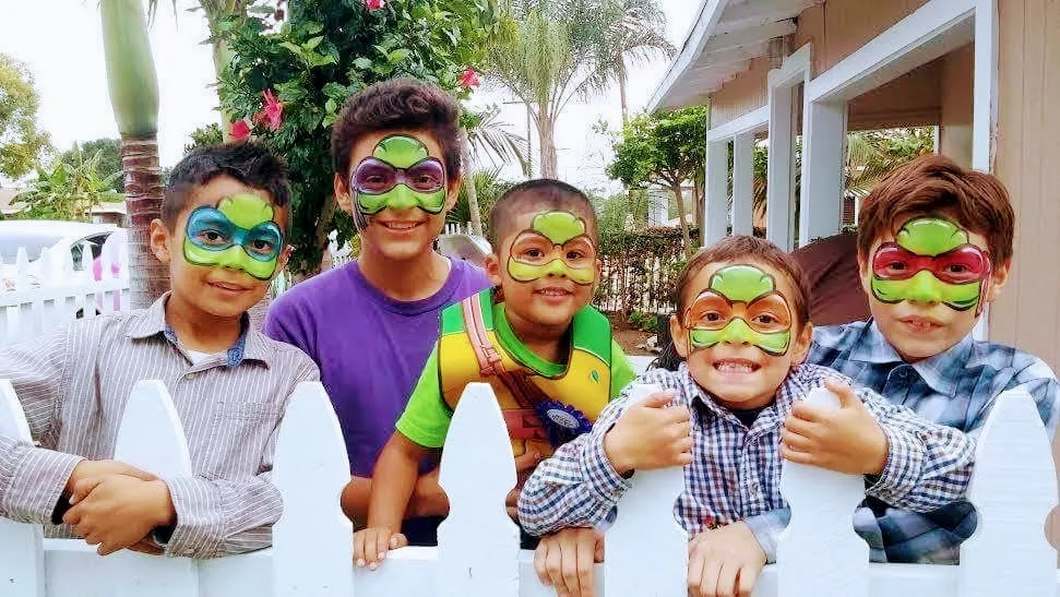 Happy HeARTS Face Painting