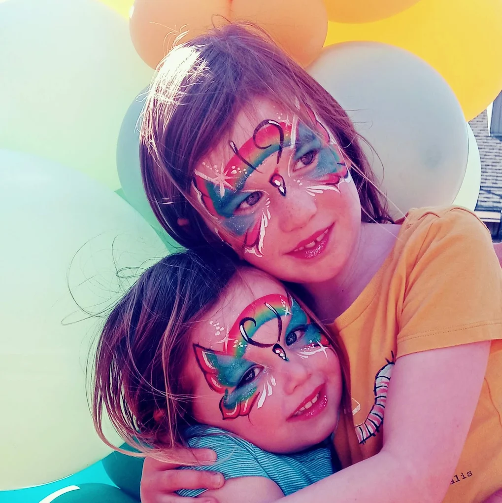 Happy HeARTS Face Painting