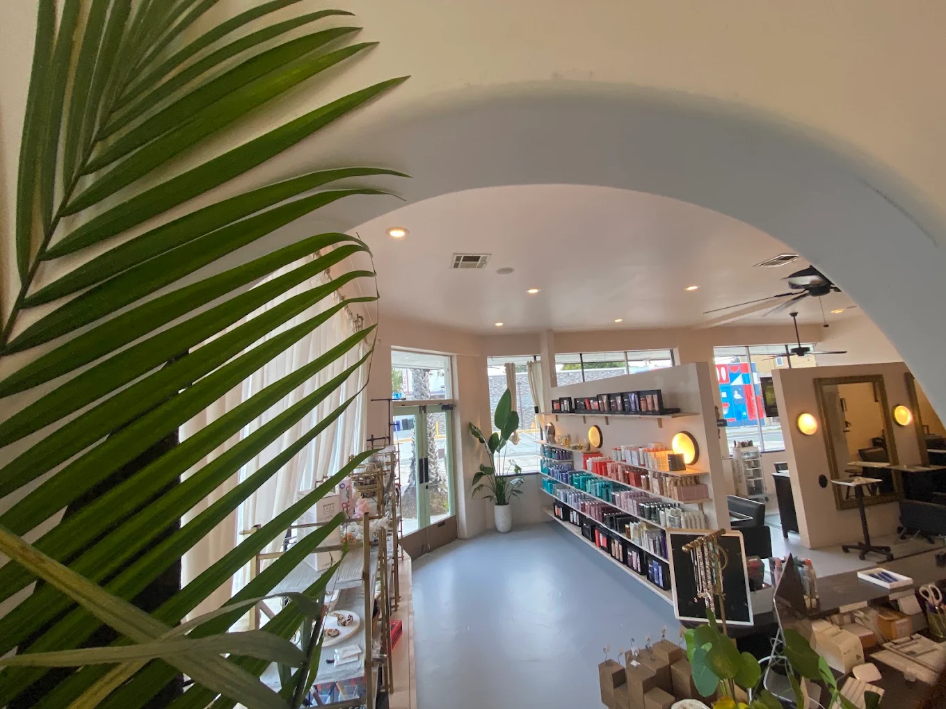 Belli Belli Salon & Boutique