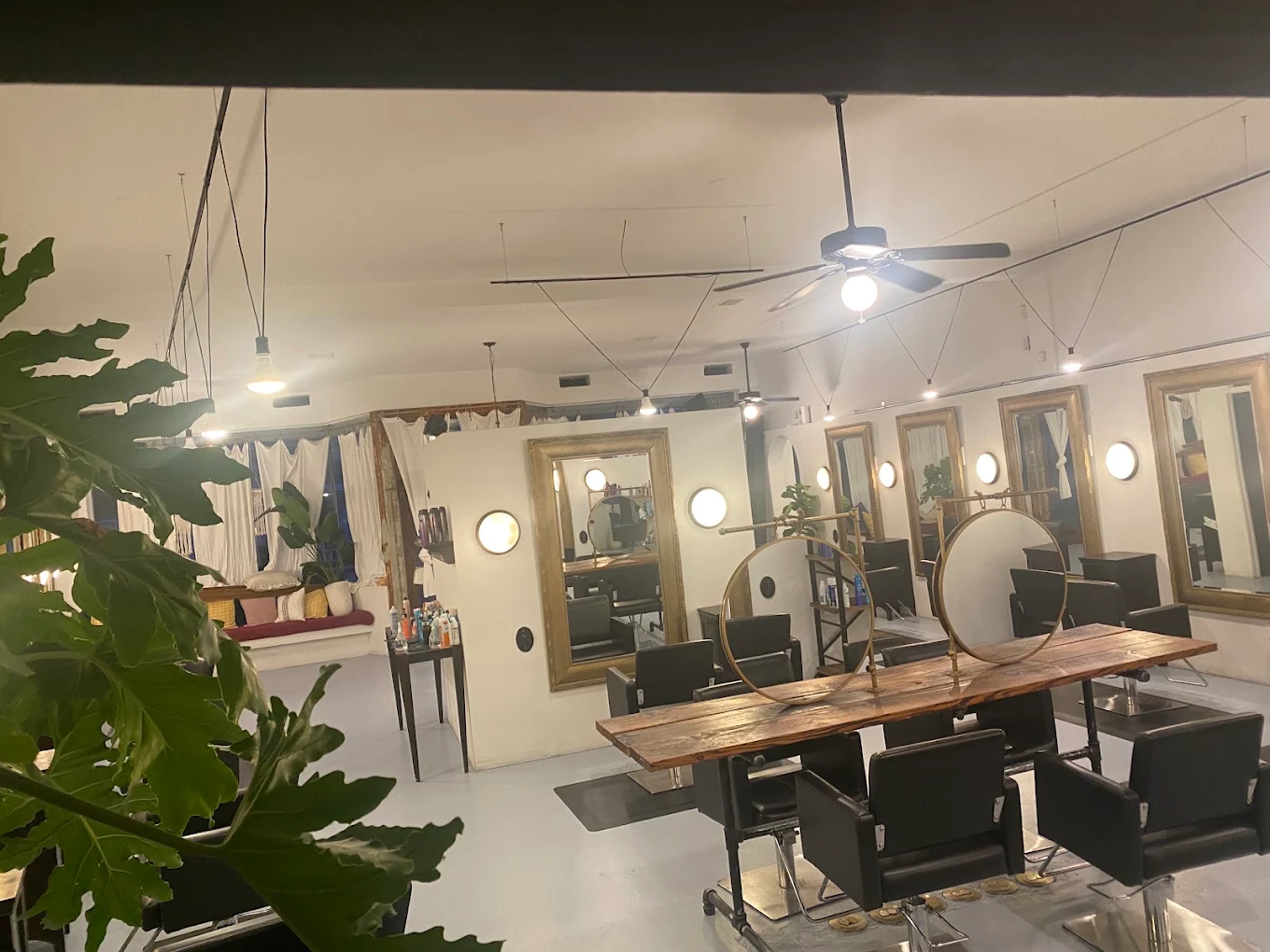 Belli Belli Salon & Boutique