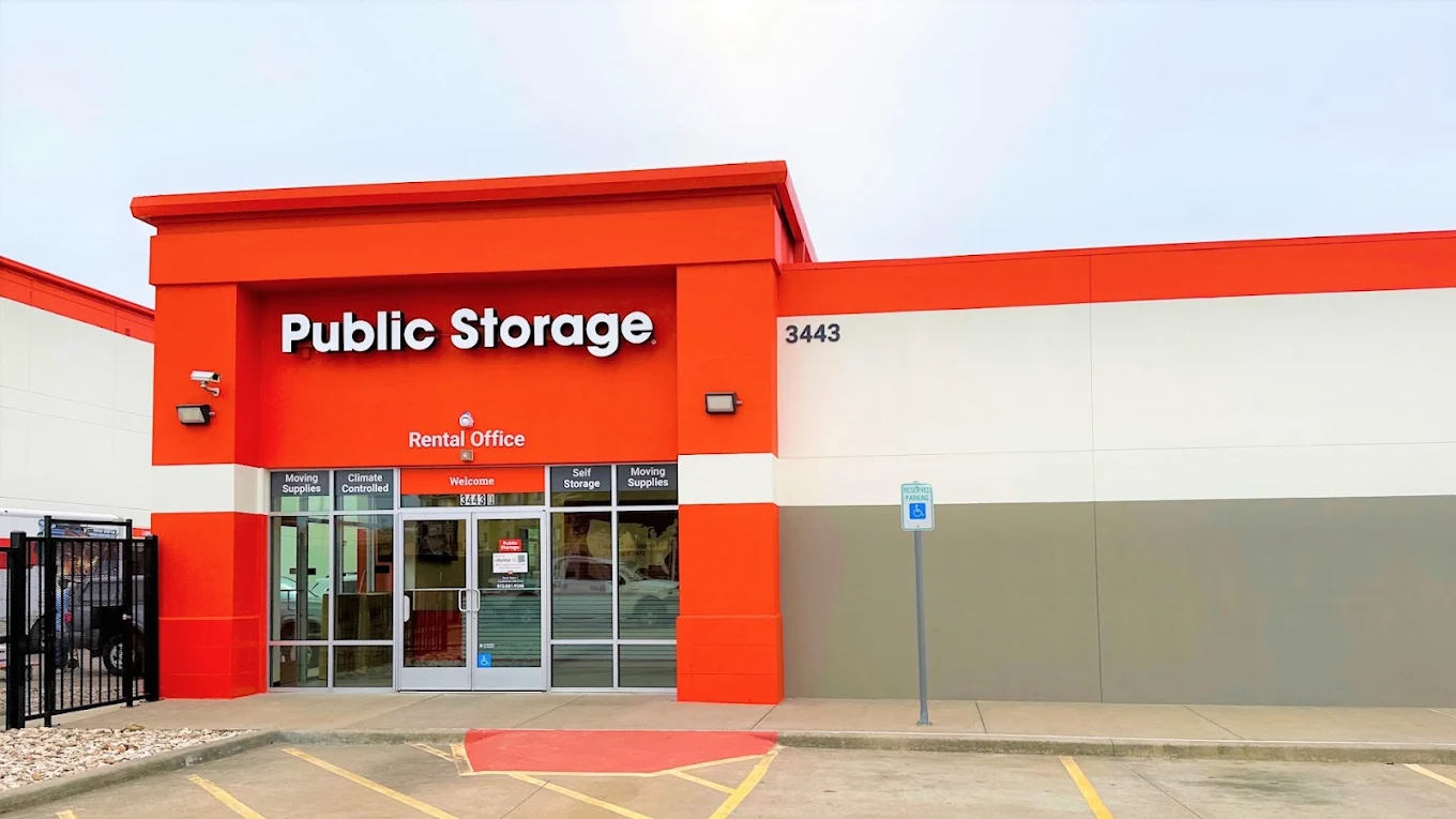 Public Storage