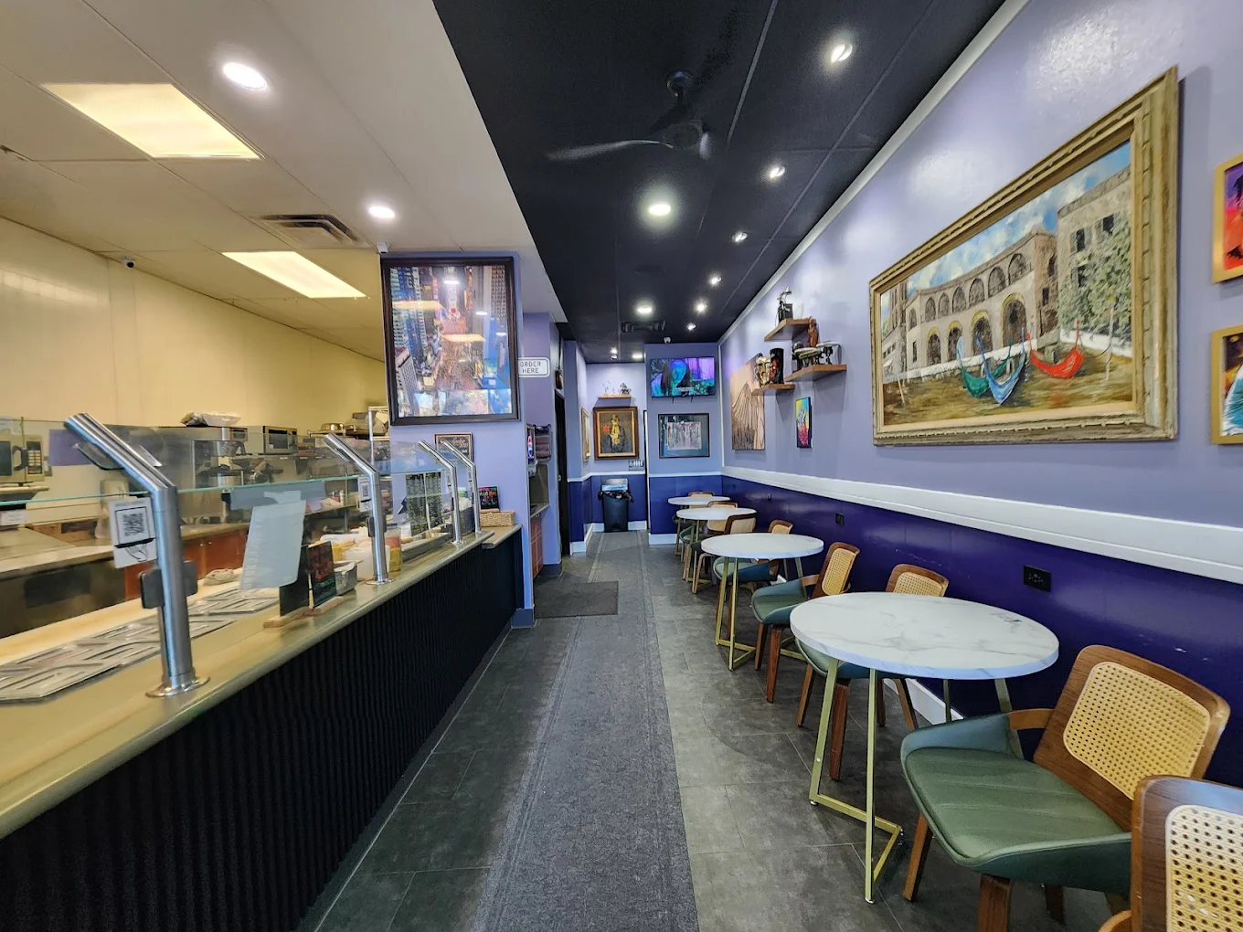 Donna's Crepes & Panini