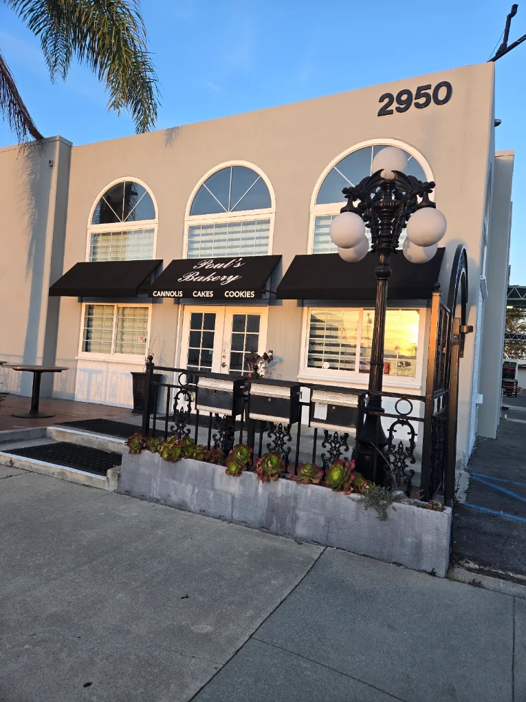 Poul's Bakery