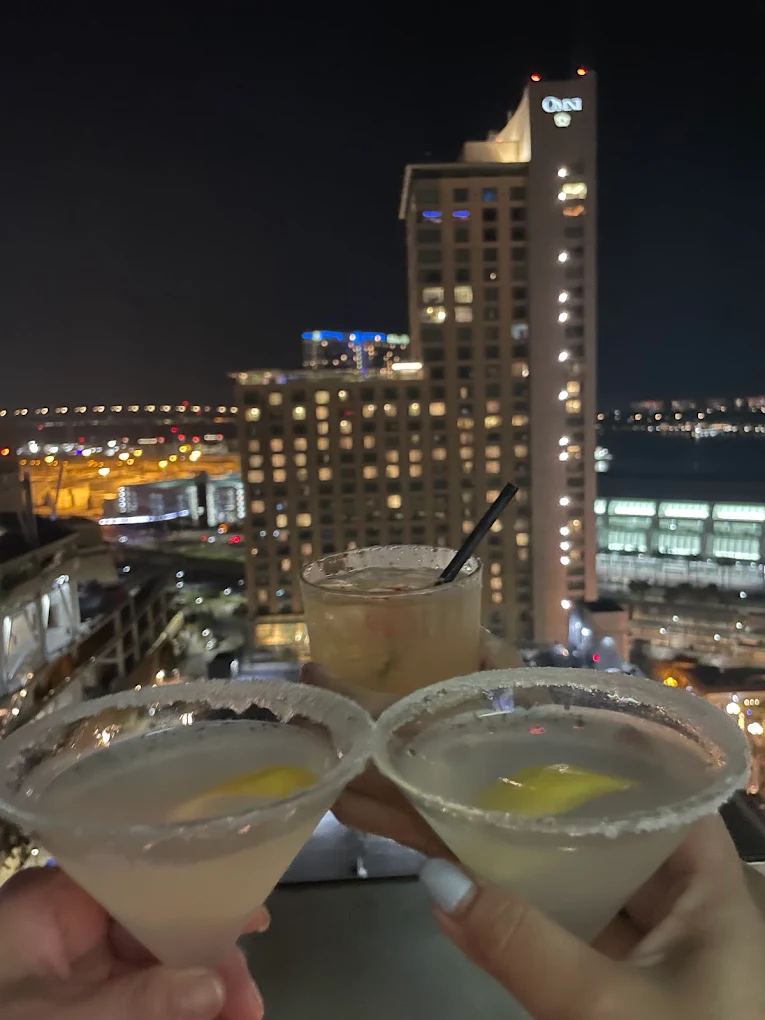 Altitude Sky Lounge