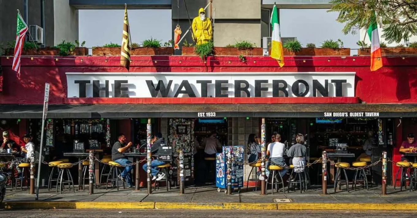 Waterfront Bar & Grill