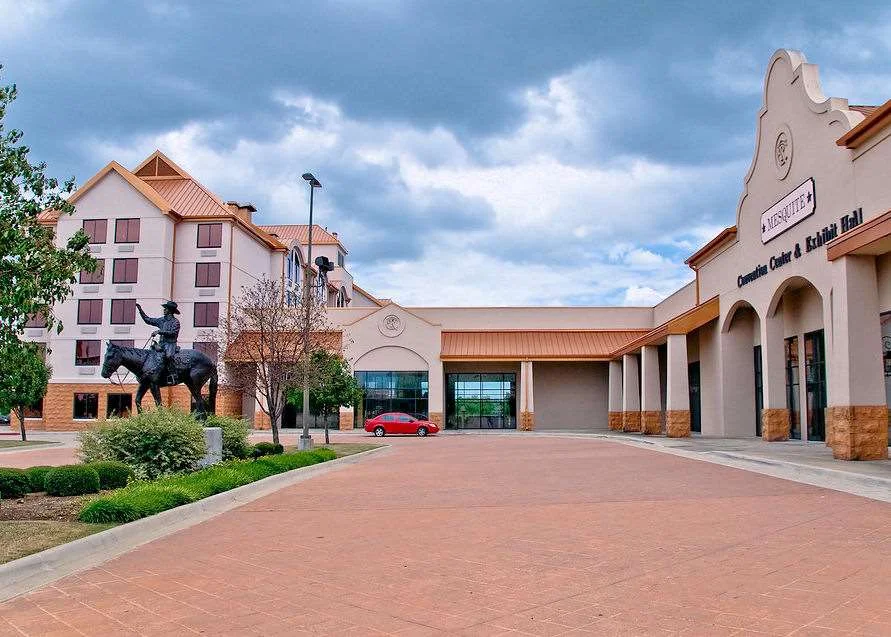 Hampton Inn & Suites Dallas