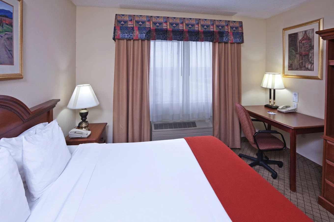 Holiday Inn Express & Suites Mesquite by IHG