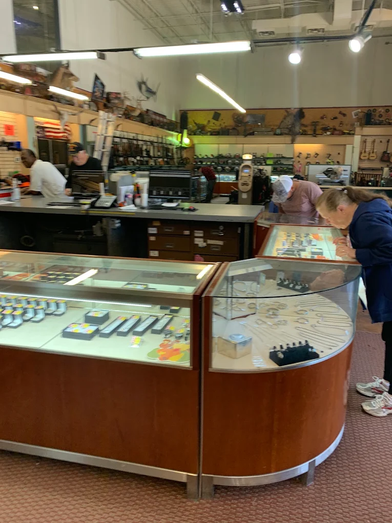 S & R Sales & Pawn Shop