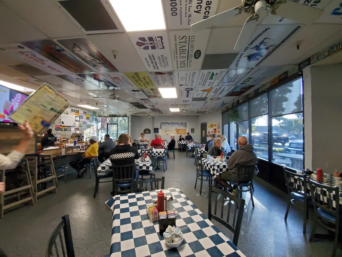 Mel Dog's Cafe