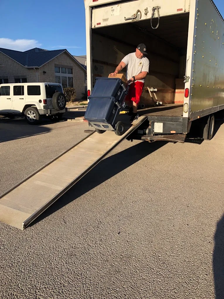 Kingdom Moving LLC