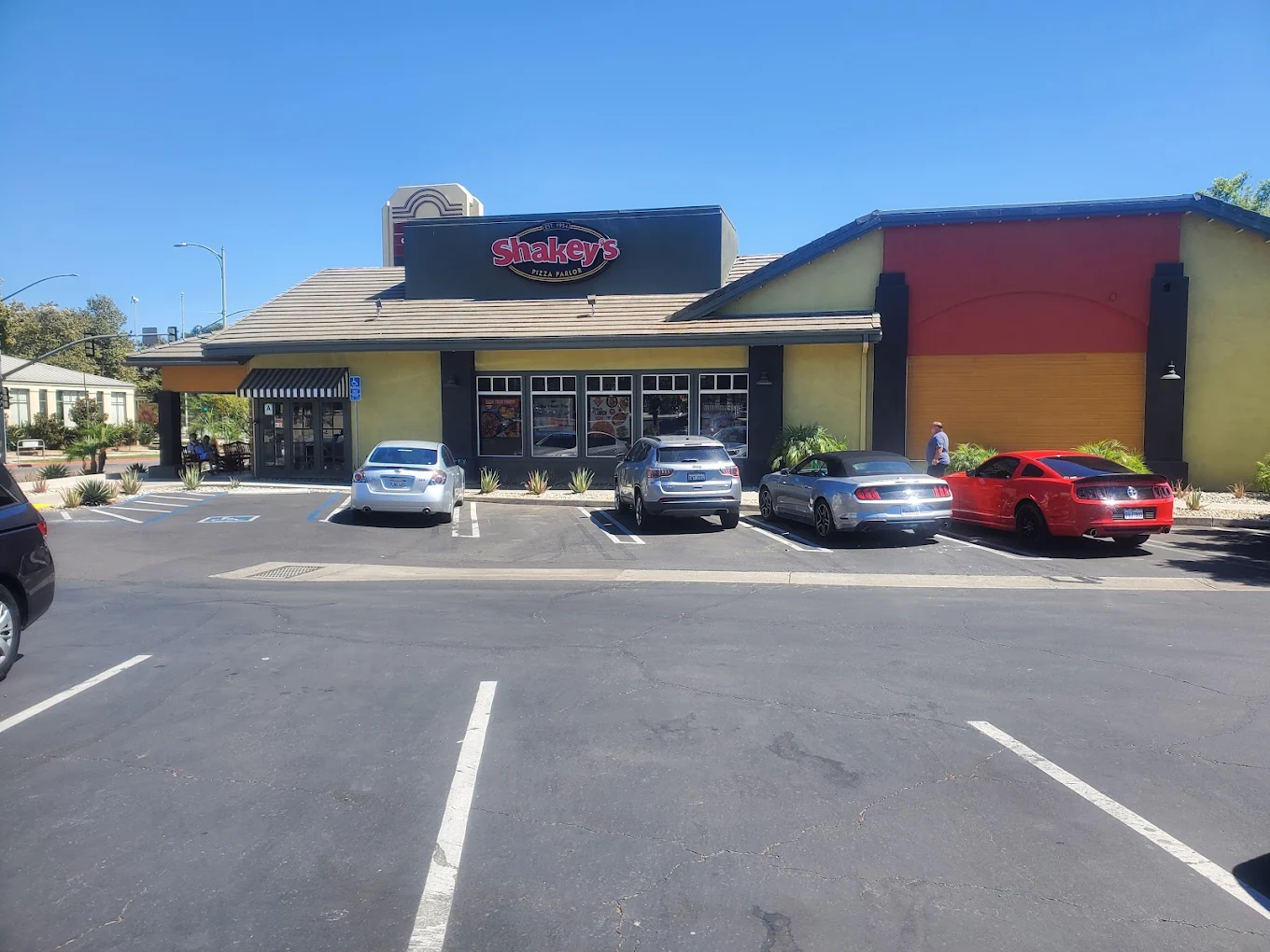 Shakey’s Pizza Parlor
