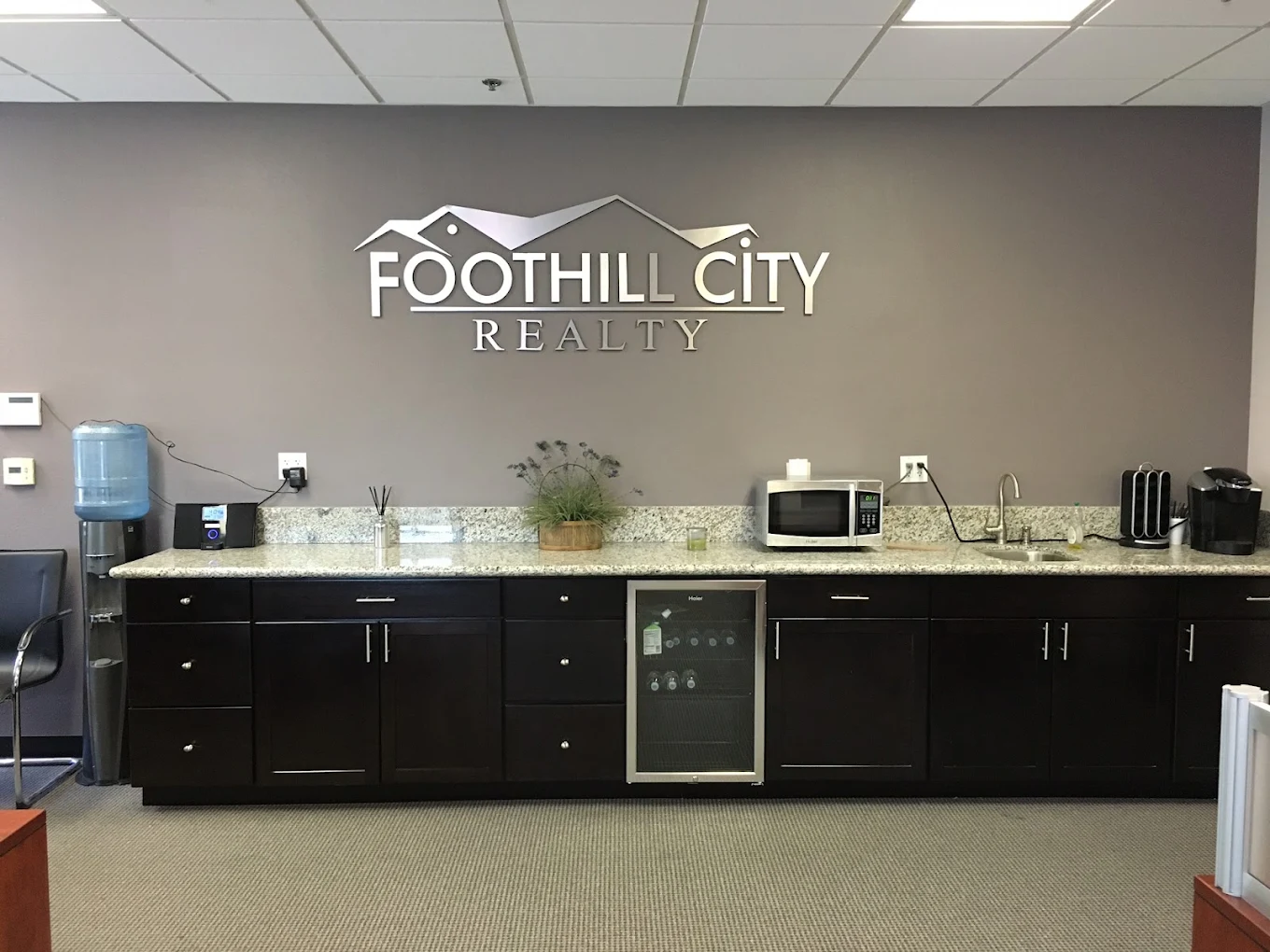 Foothill City Realty : Sandro Ustrell