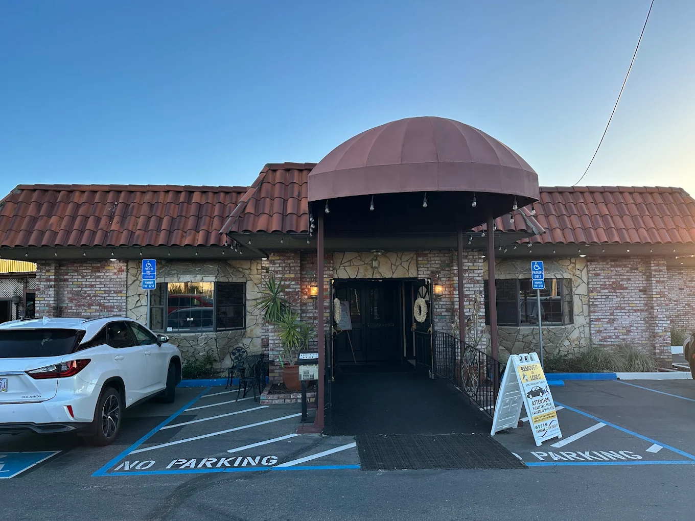 Spin A Yarn Steakhouse