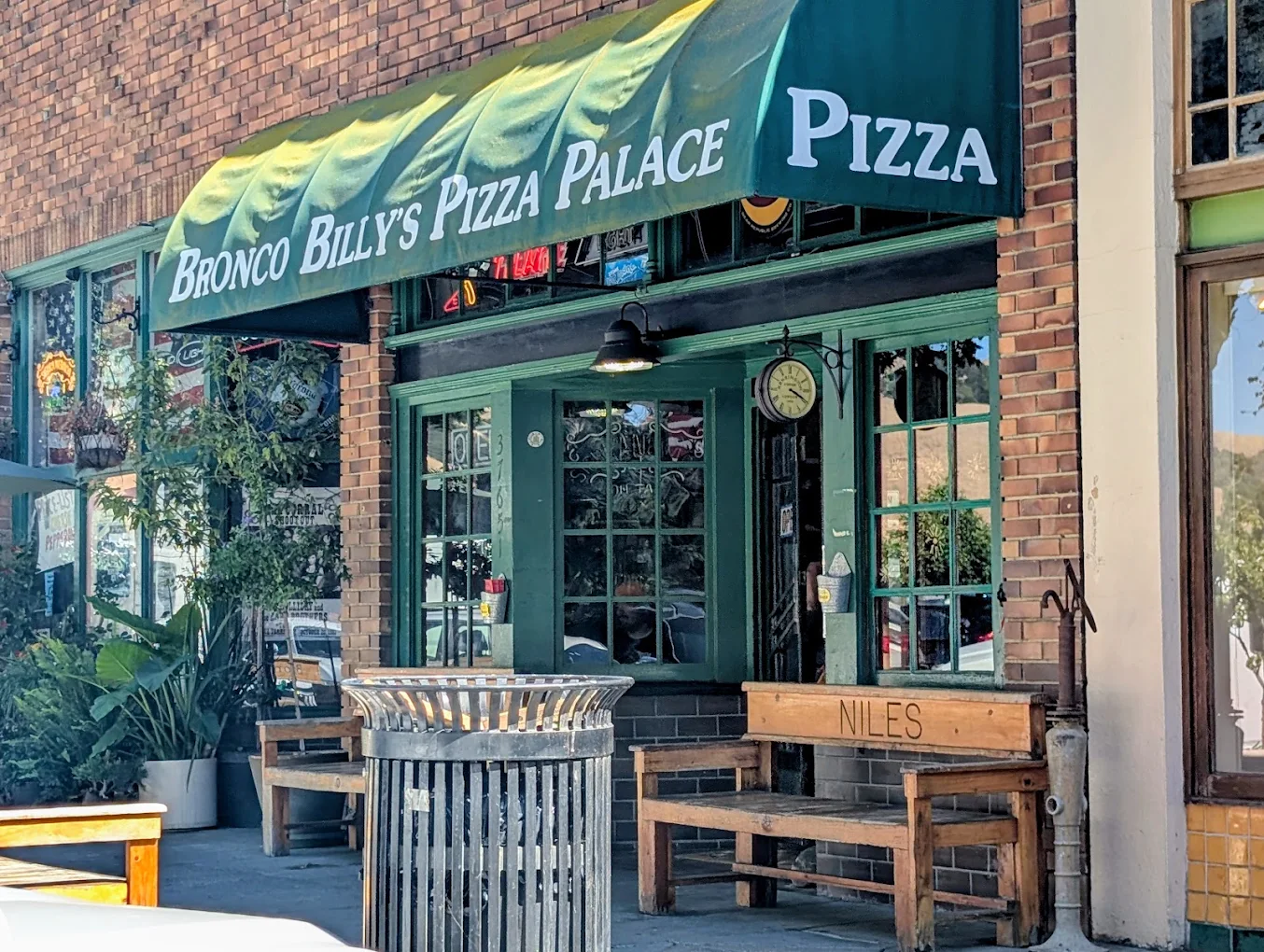 Bronco Billy's Pizza Palace
