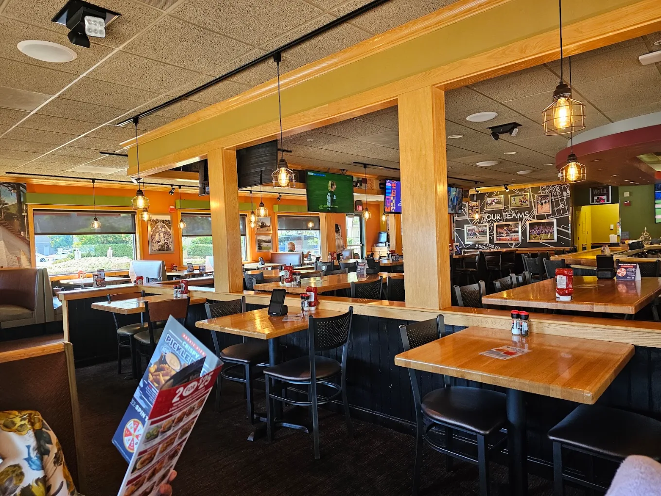 Applebee's Grill + Bar
