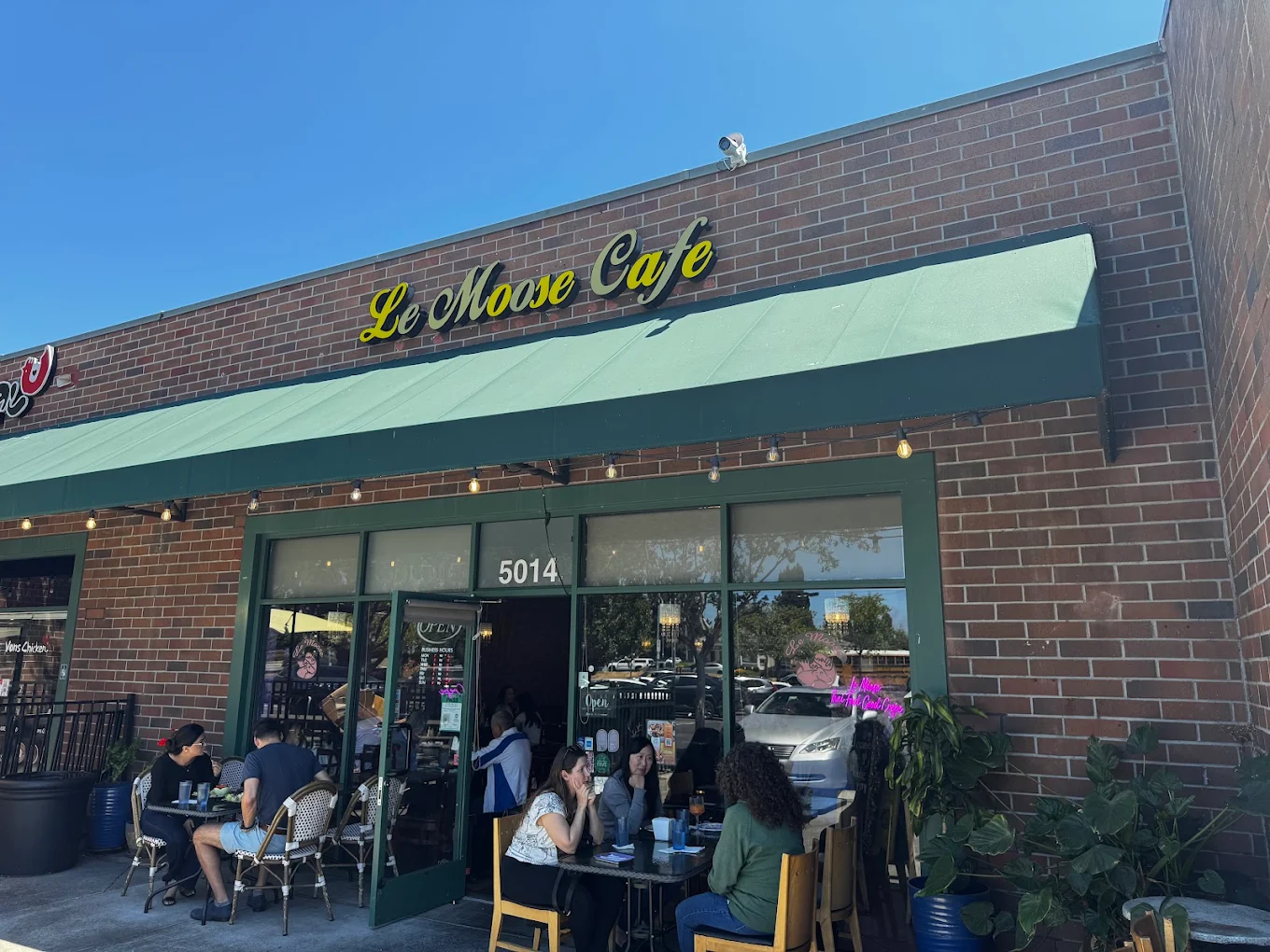 Le Moose Crepe Cafe