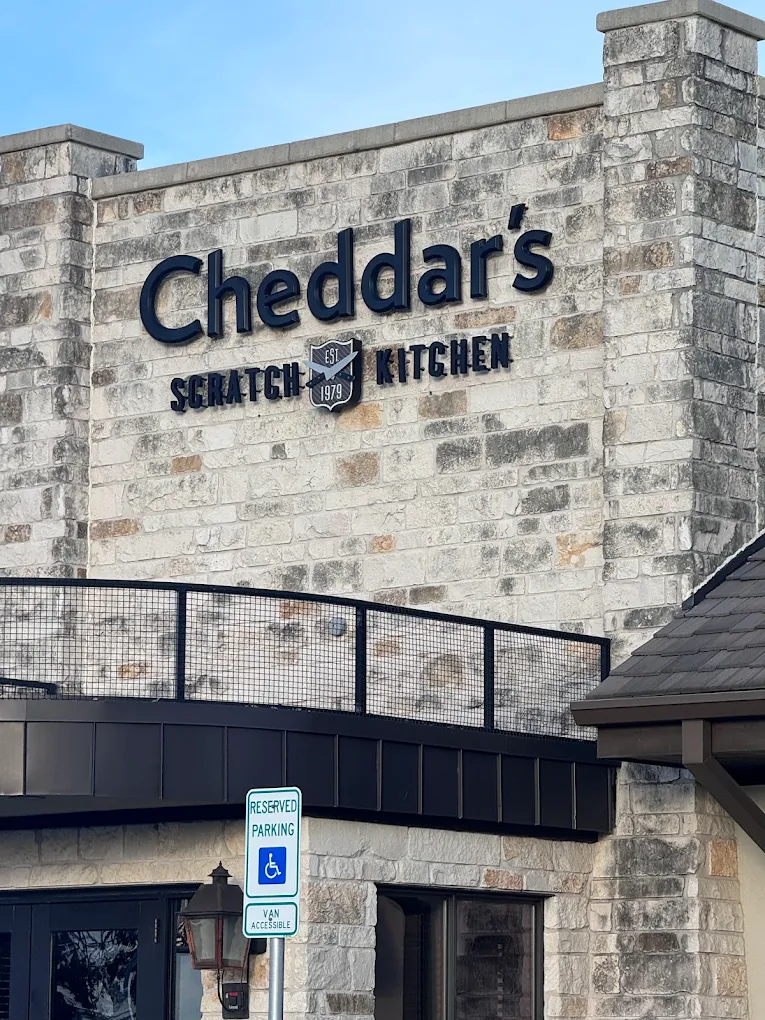 Cheddar's Scratch Kitchen