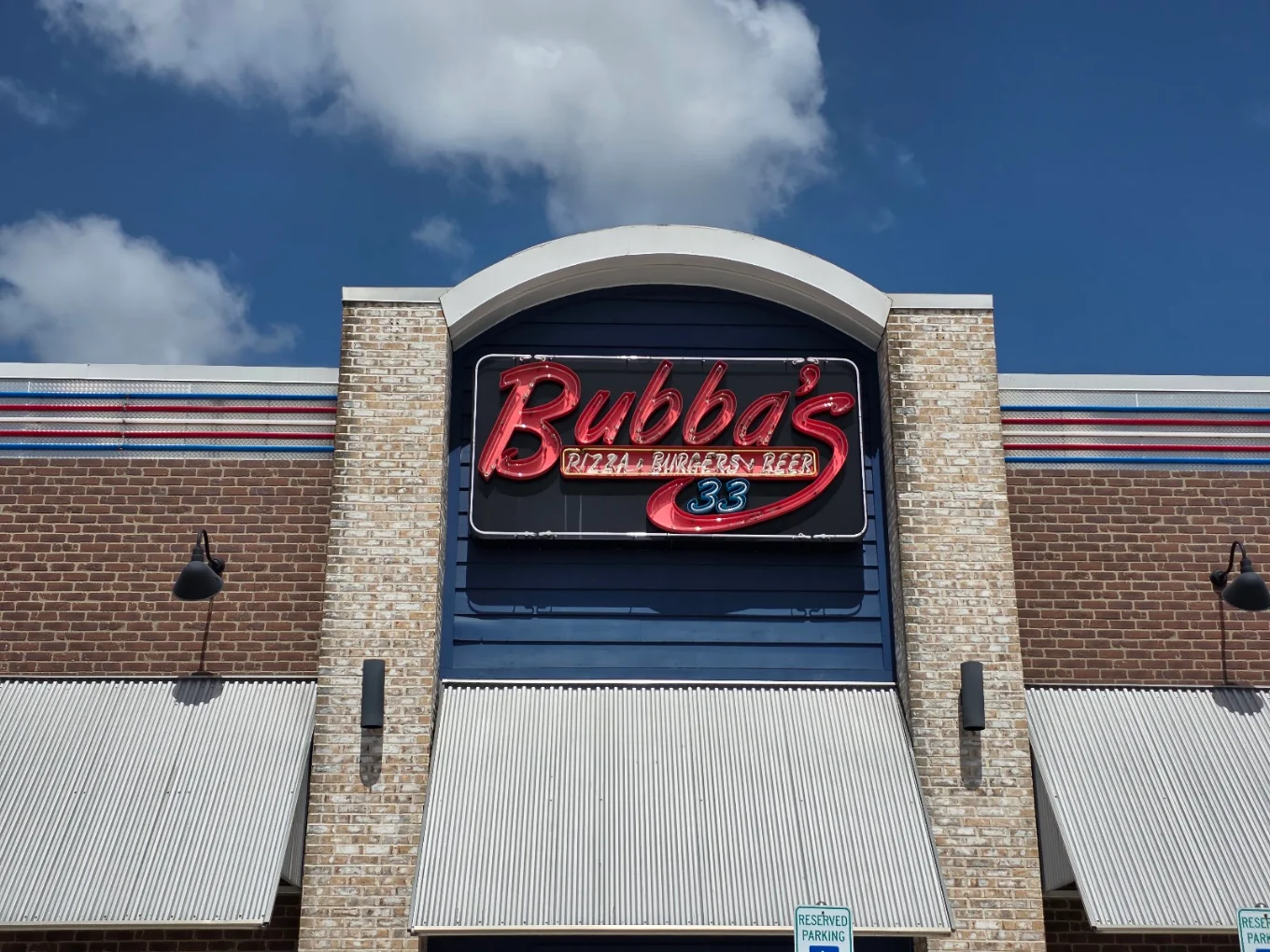 Bubba's 33
