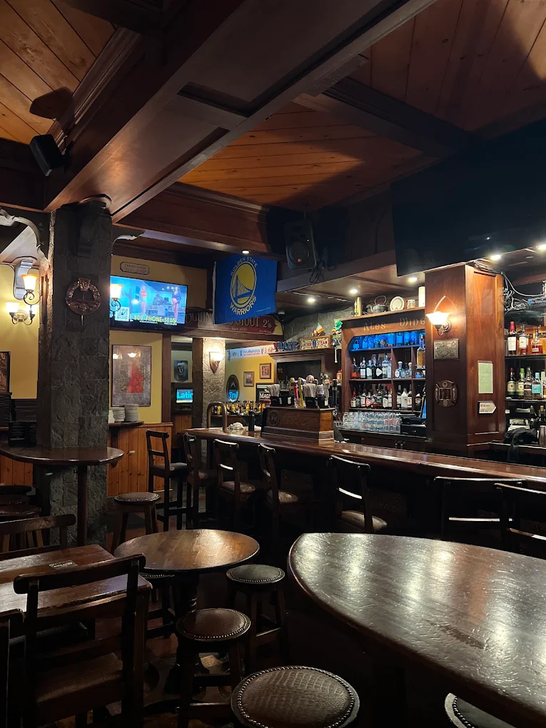 The Chieftain Irish Pub & Restaurant