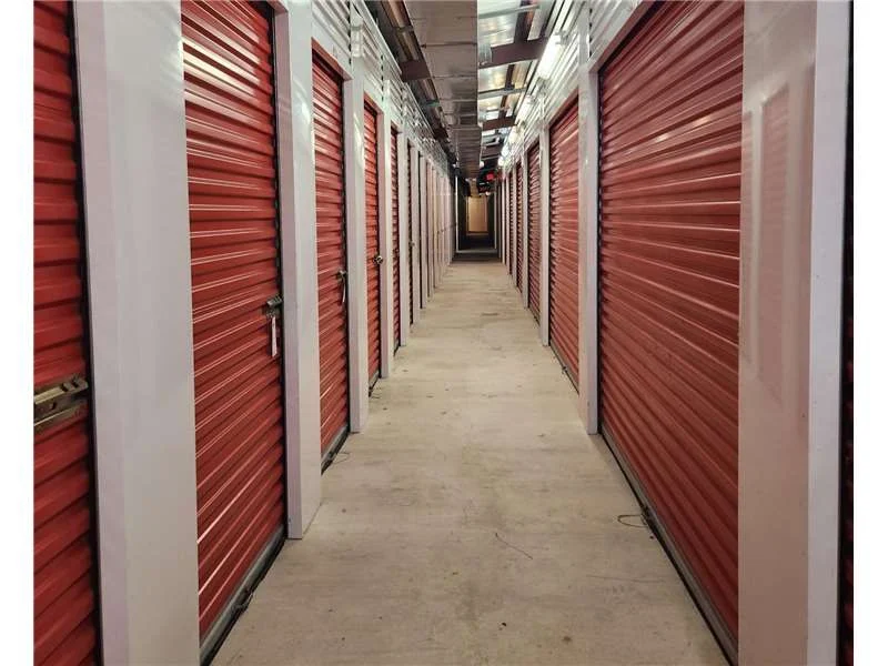 Extra Space Storage