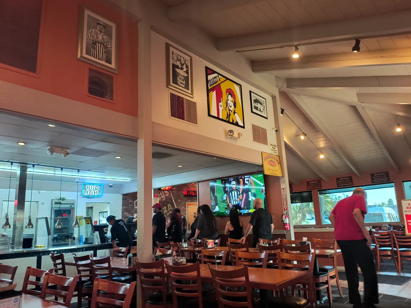 Shakey's Pizza Parlor