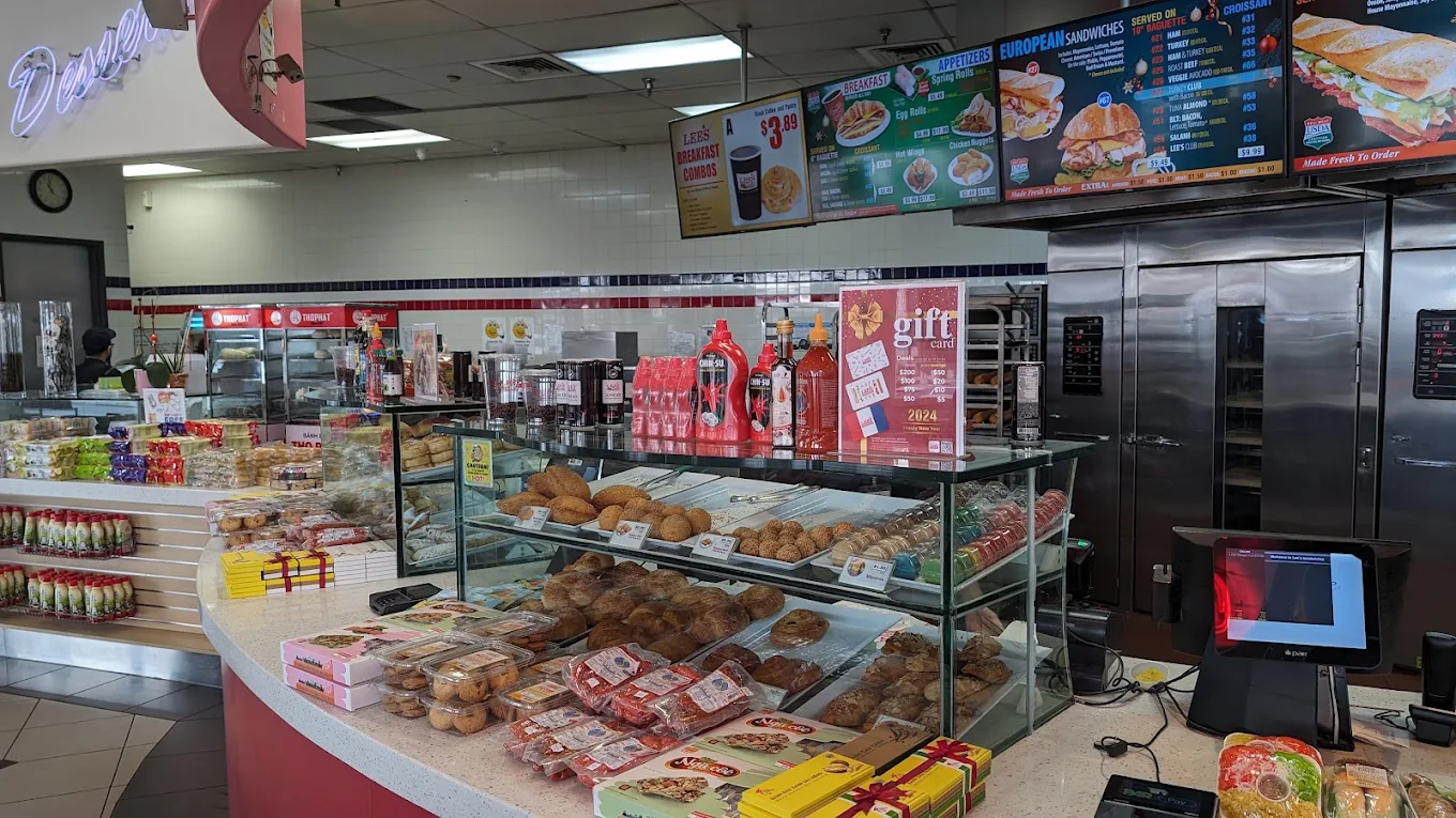 Lee's Sandwiches