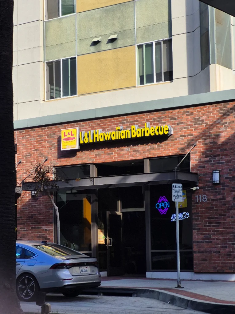 L&L Hawaiian Barbecue