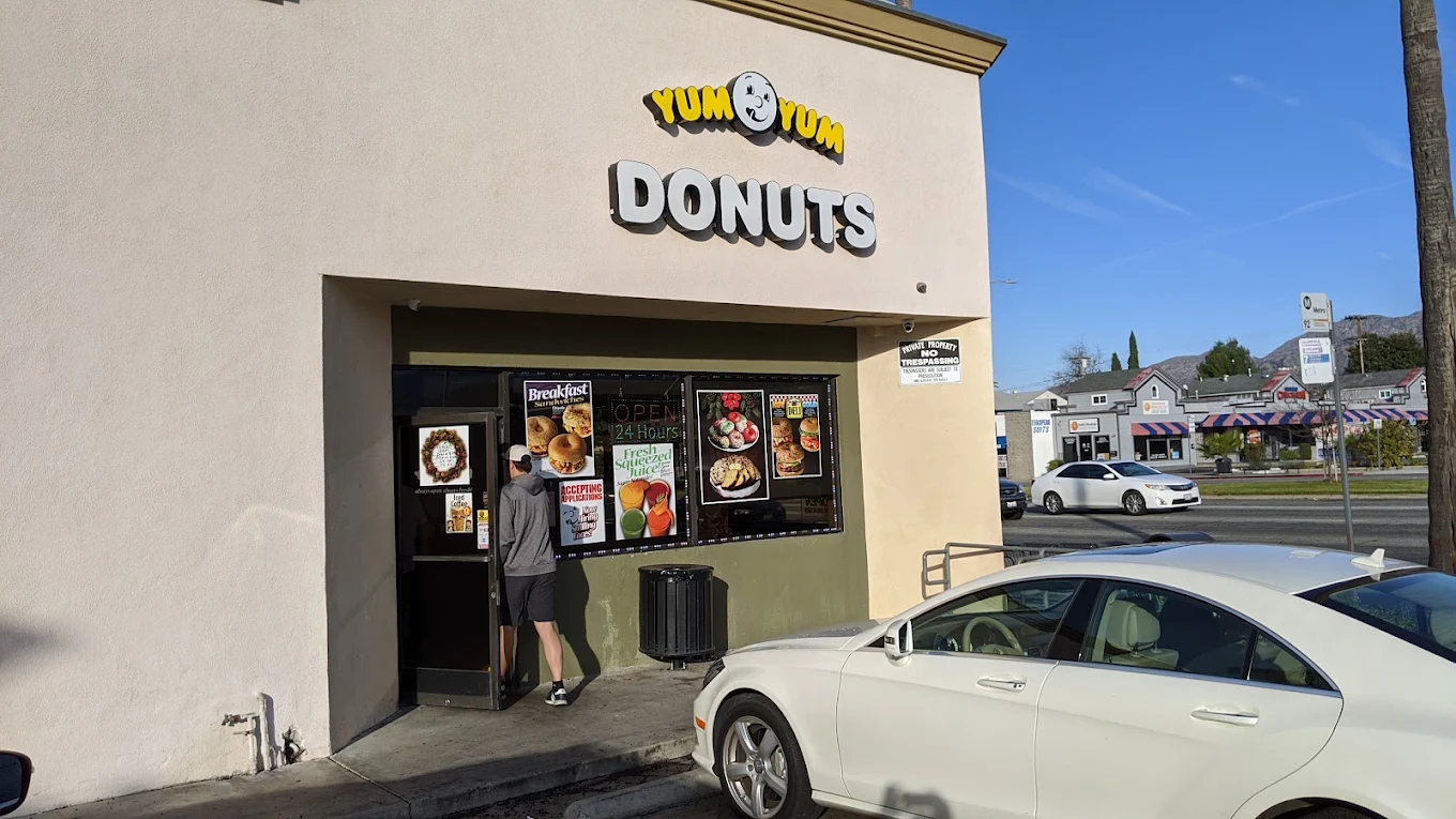 Yum Yum Donuts