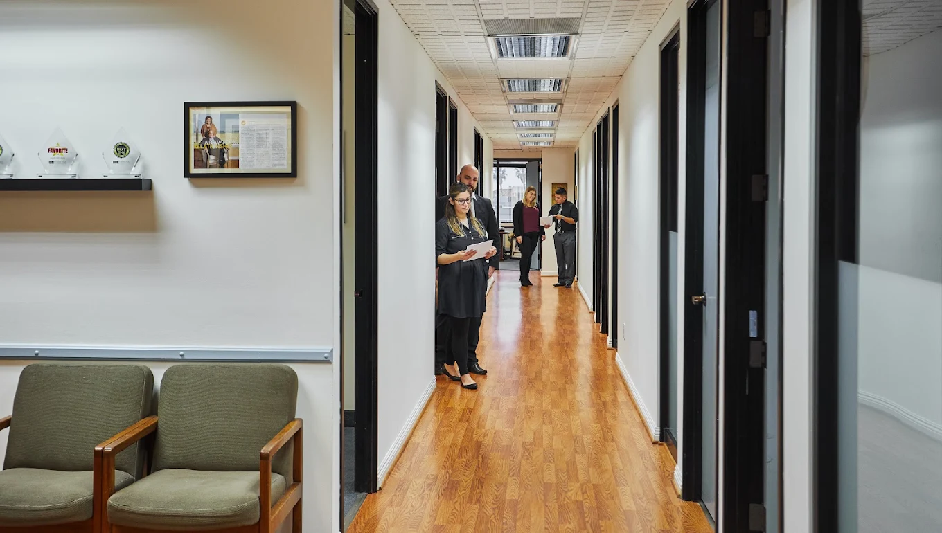 Robert Hall & Associates