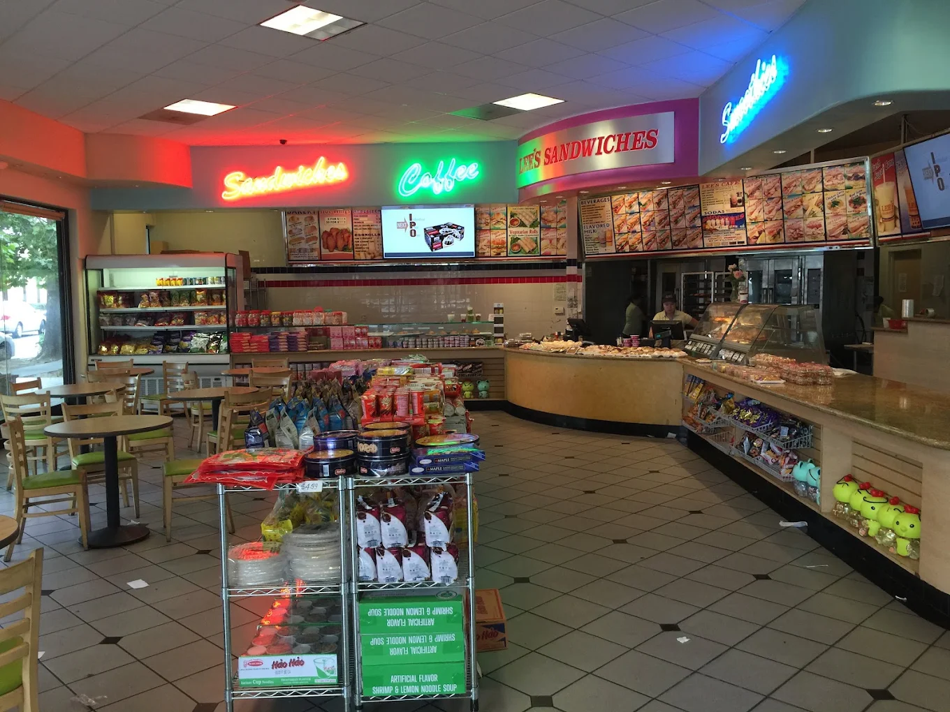 La Ca Bakery & Cafe