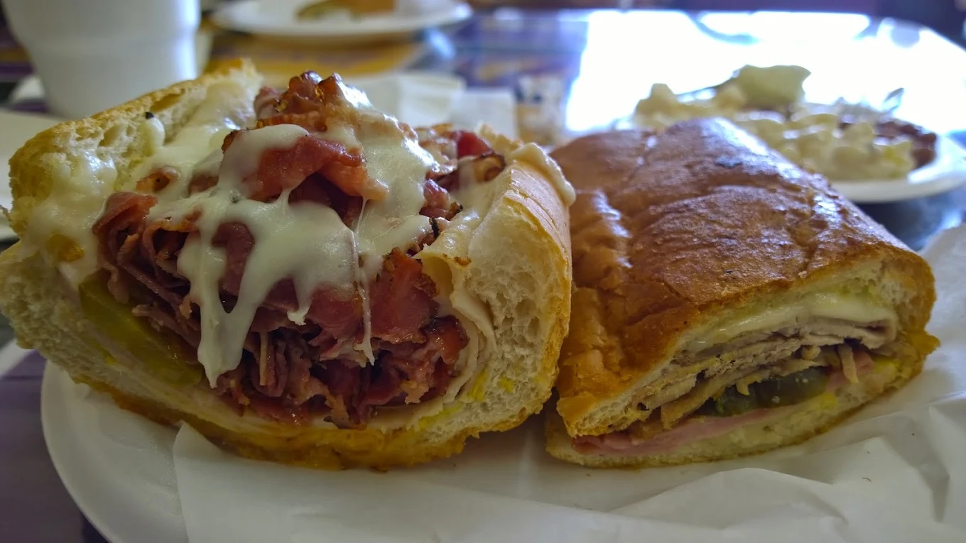 DeSimone Deli & Bakery