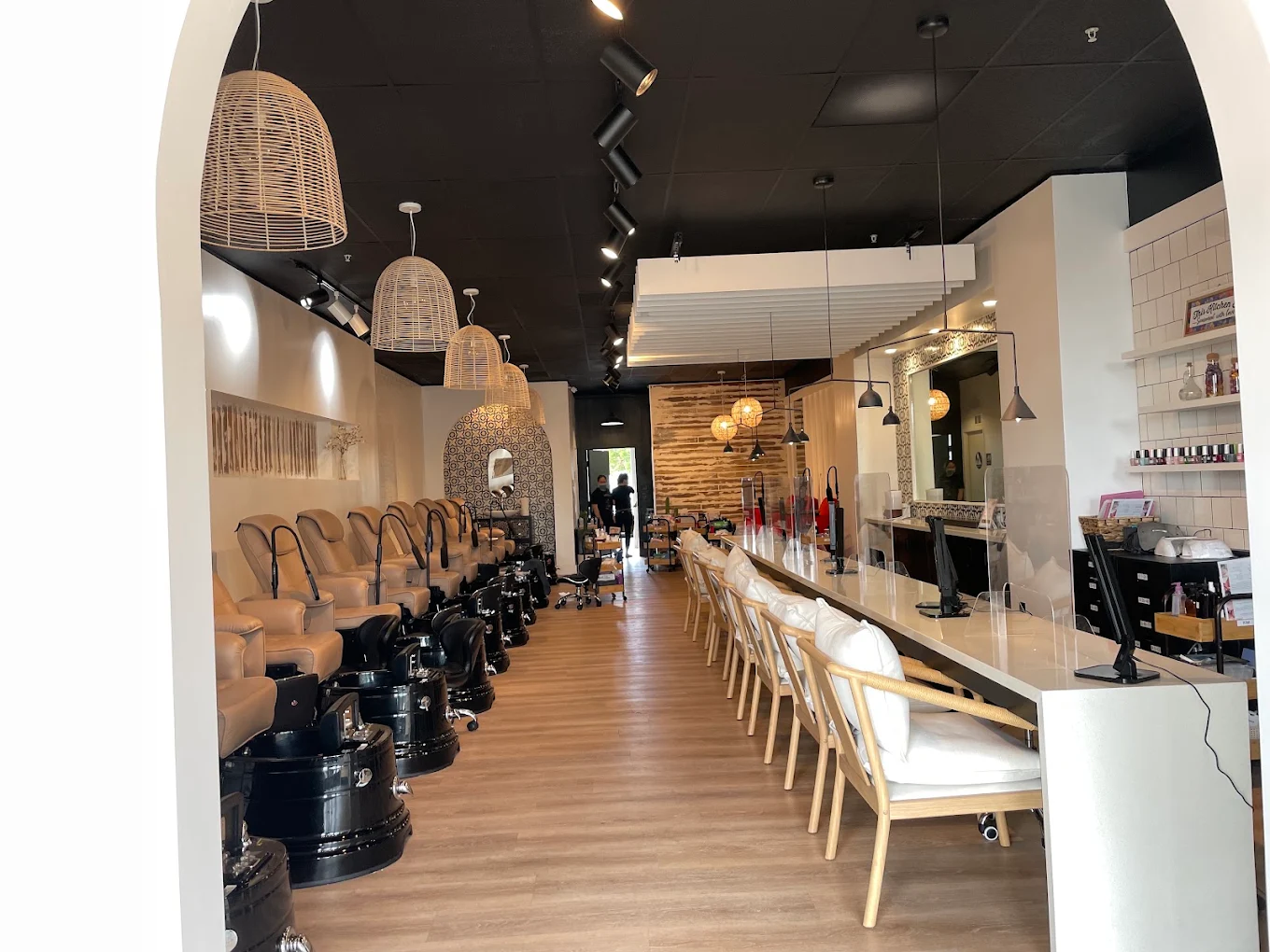 Kitchen Nail Bar - Coleman