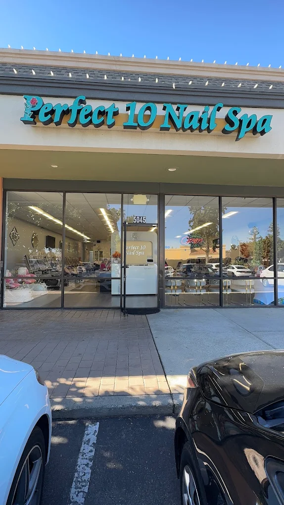 Perfect 10 Nail Spa