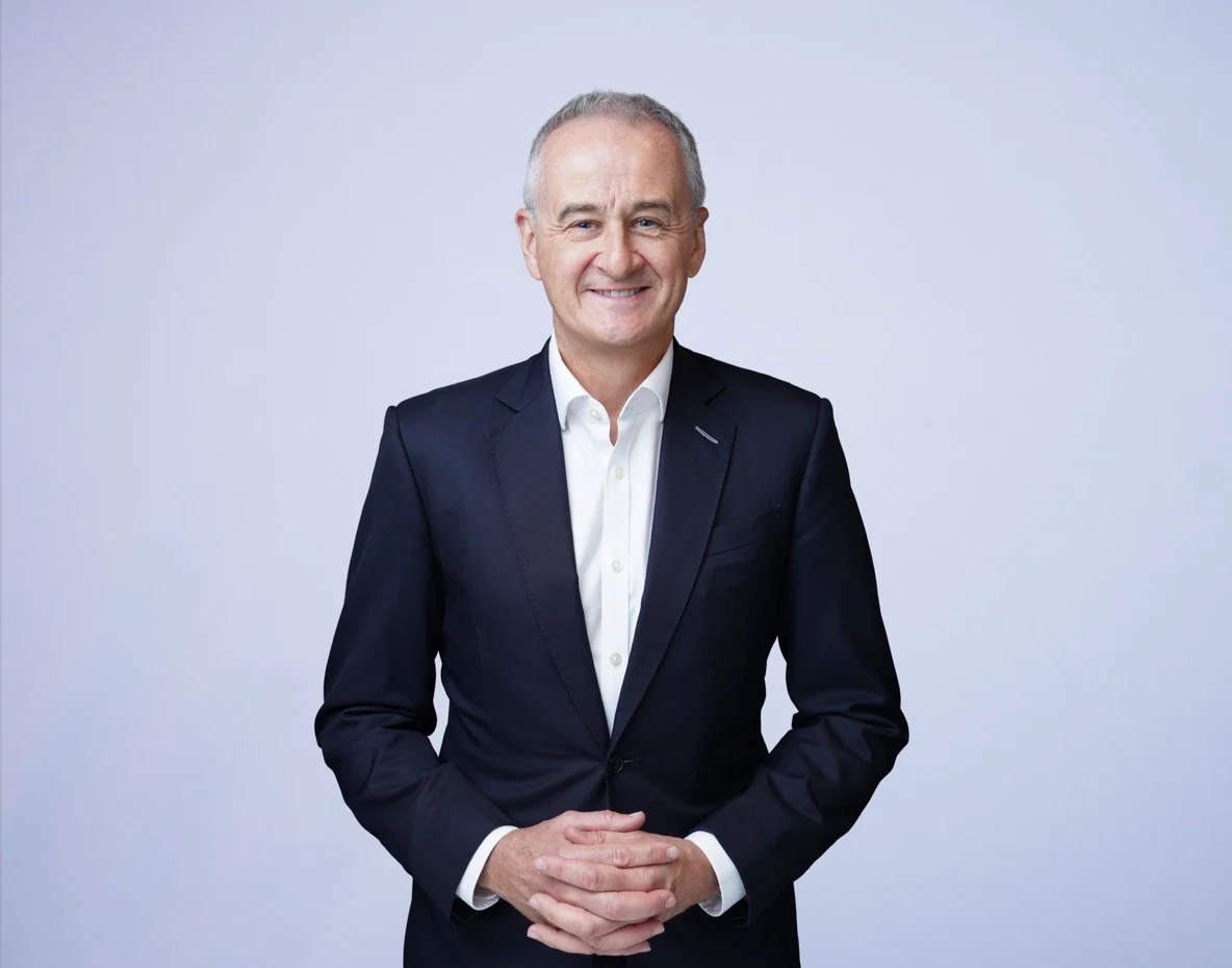 EM Corporate