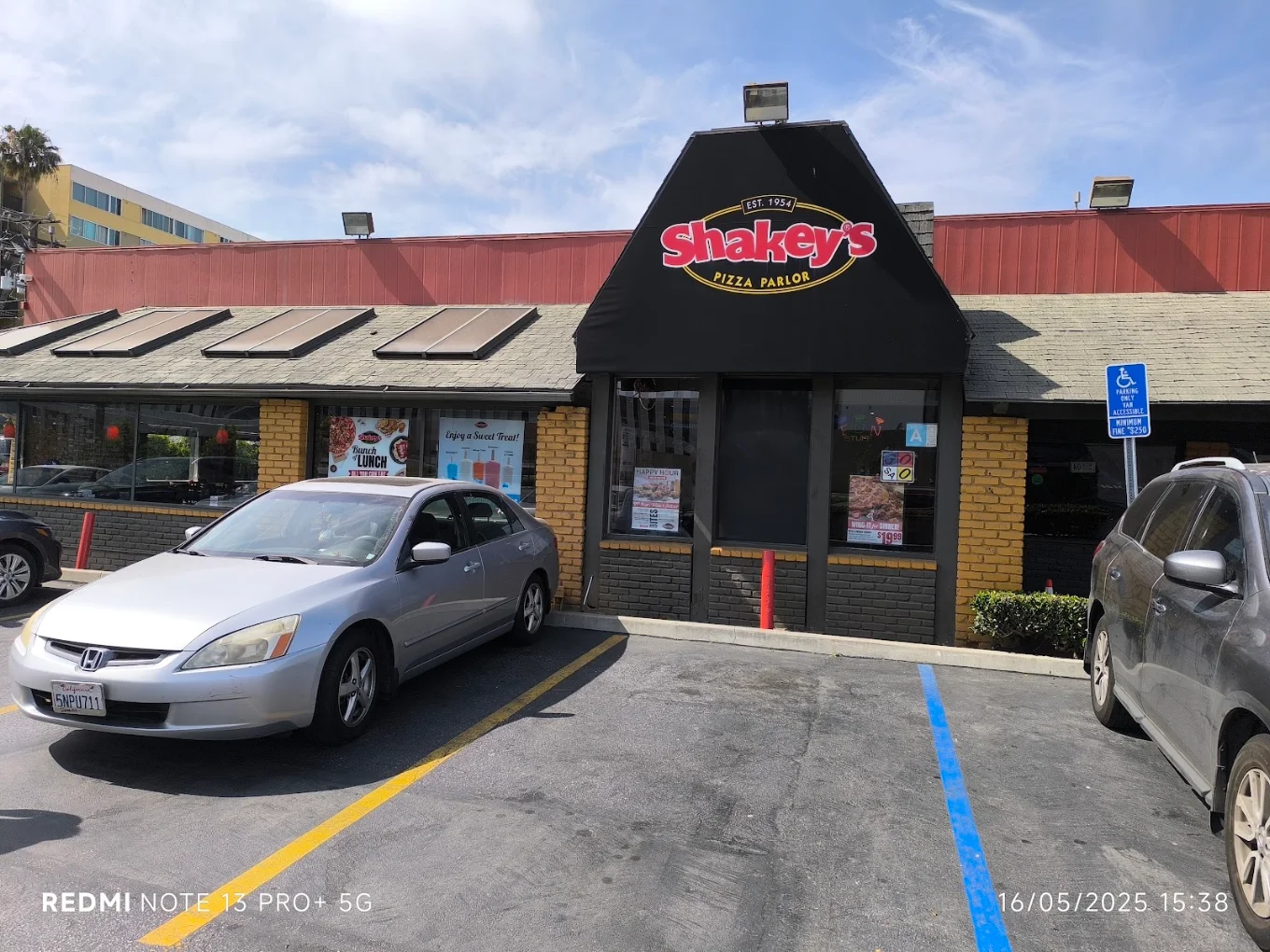 Shakey's Pizza Parlor