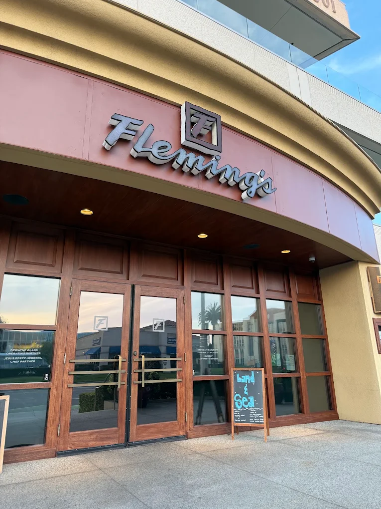 Fleming’s Prime Steakhouse & Wine Bar