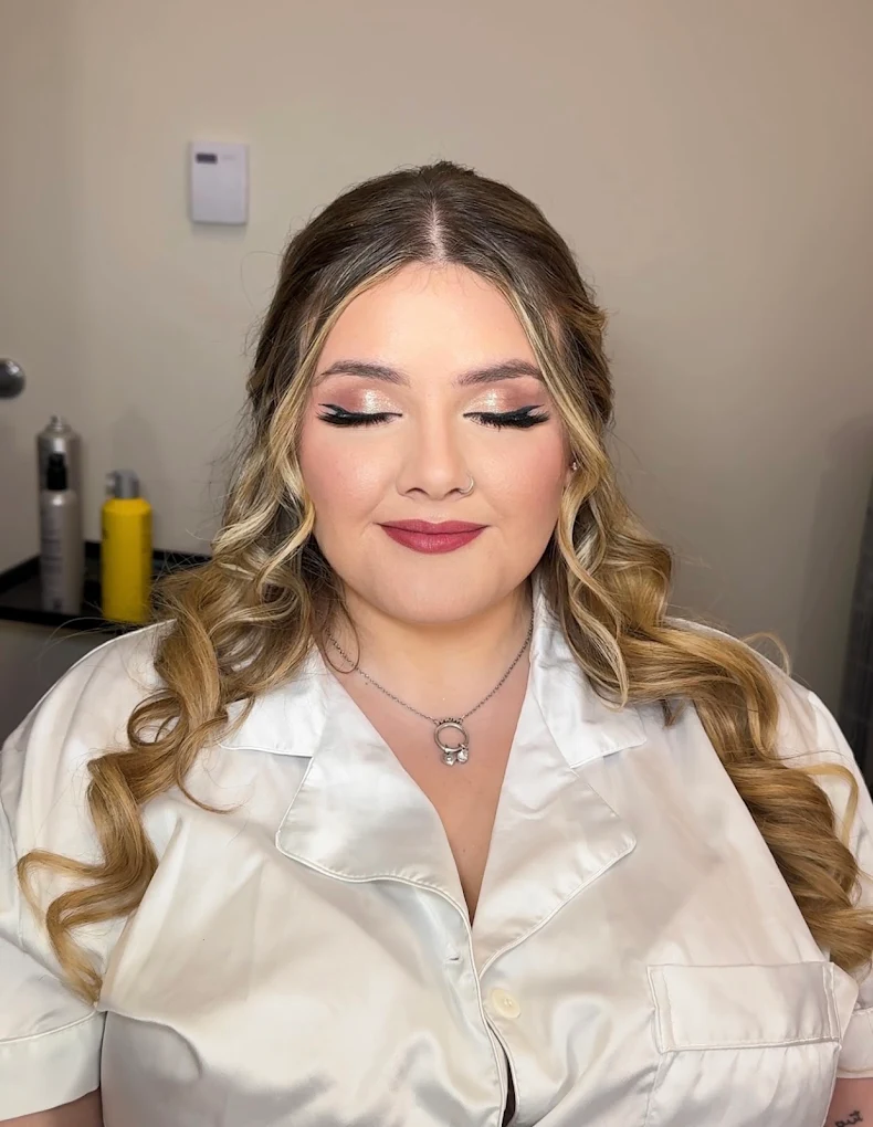 Onsite Luxe Makeup Artist & Hair