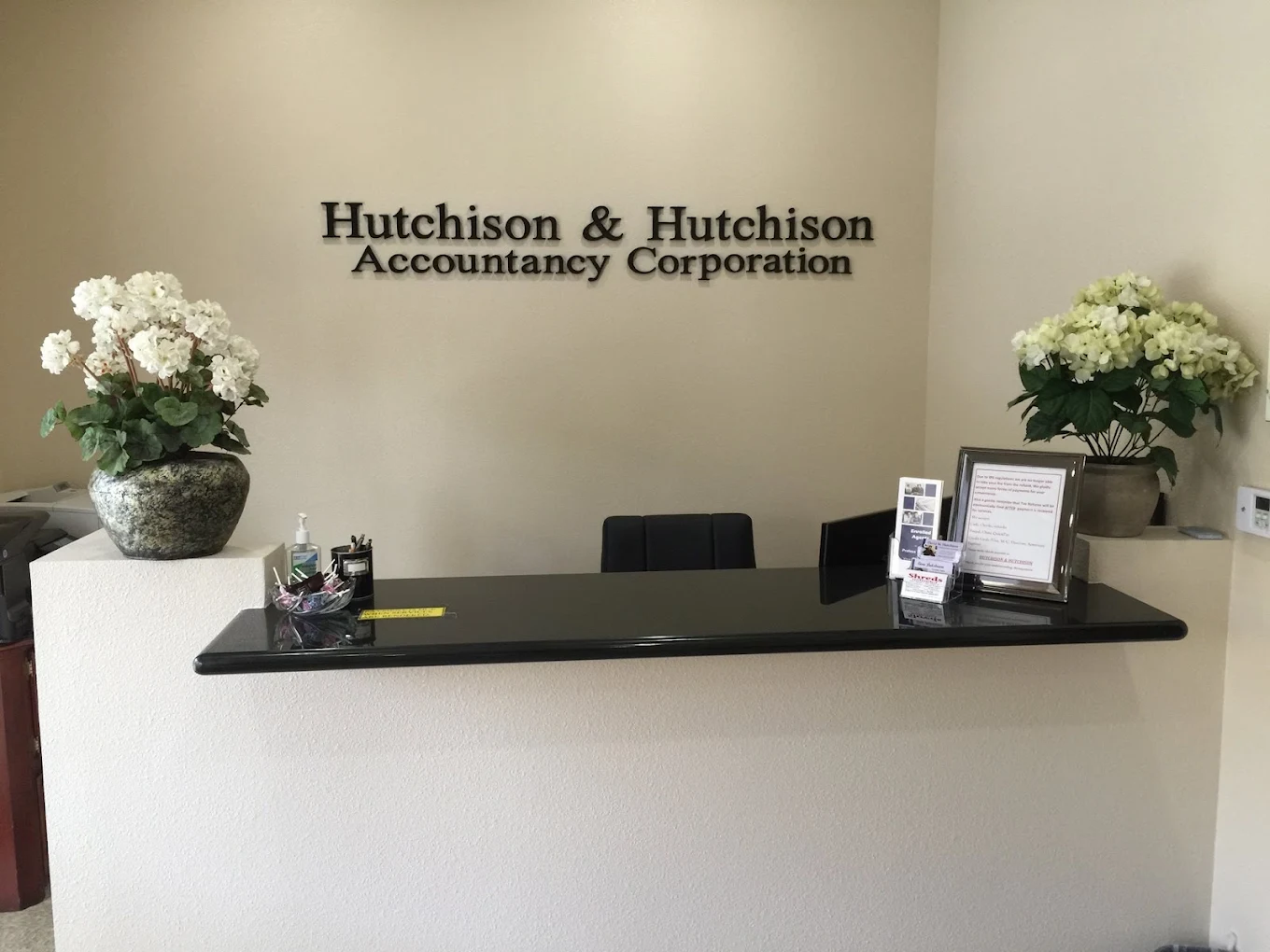 Hutchison & Hutchison Accountancy