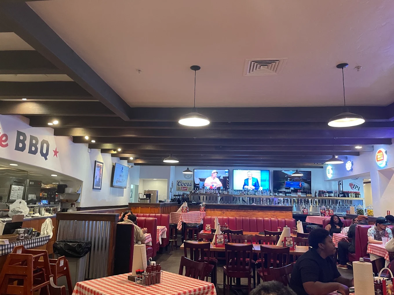 Famous Dave's Bar-B-Que
