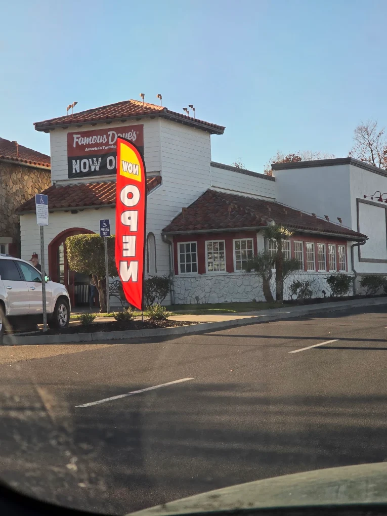 Famous Dave's Bar-B-Que