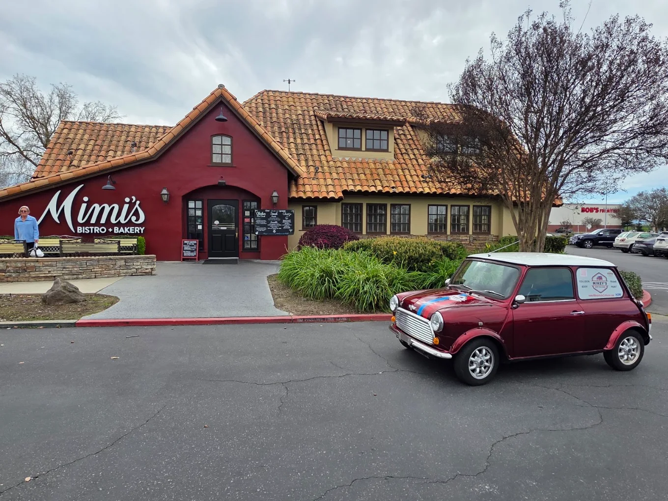 Mimi's Cafe
