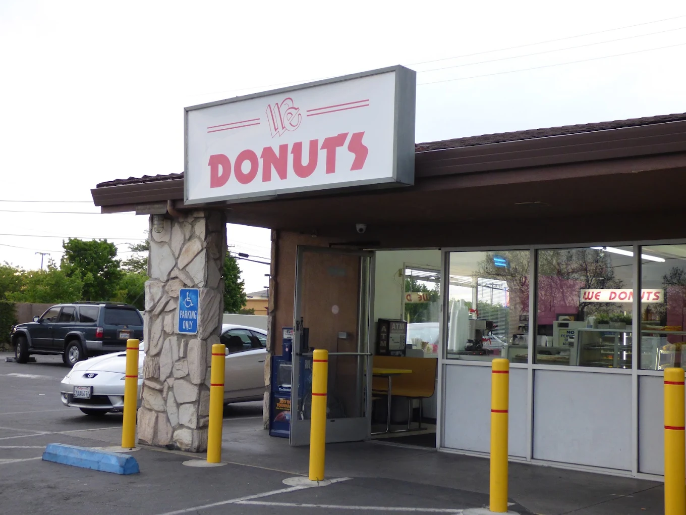 We Donuts Shop